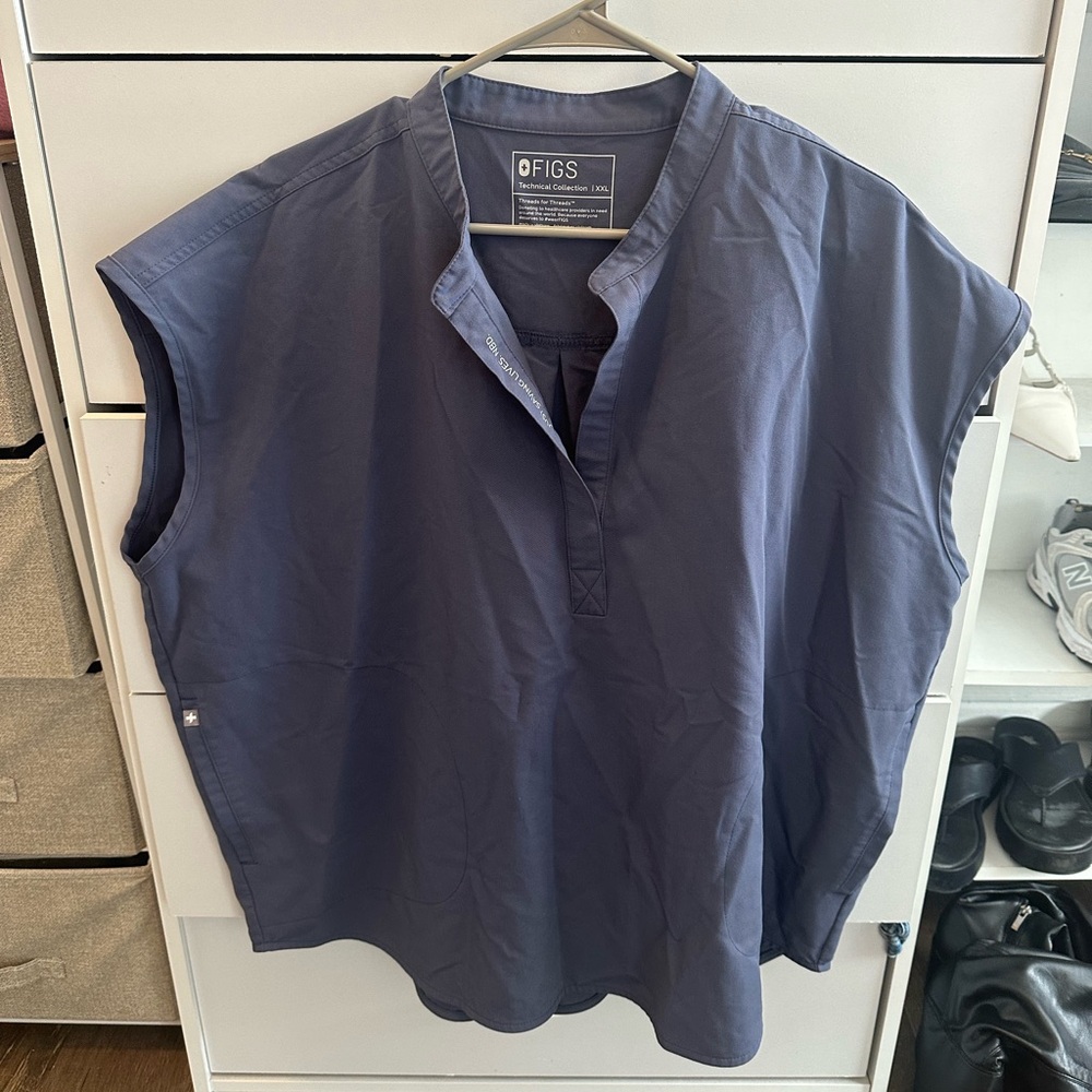 Space navy Rafaela scrub top